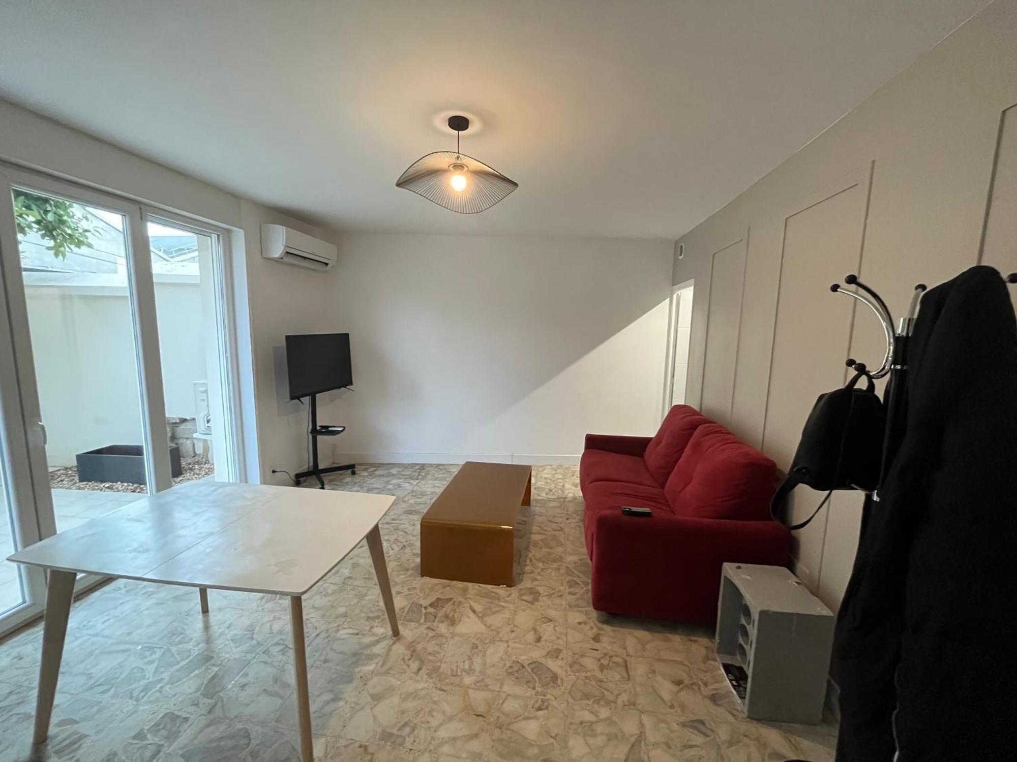 Loge Zen Apartment Chateauroux Exterior photo
